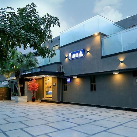 Hotel Mairona Gulberg Lahore Exterior photo