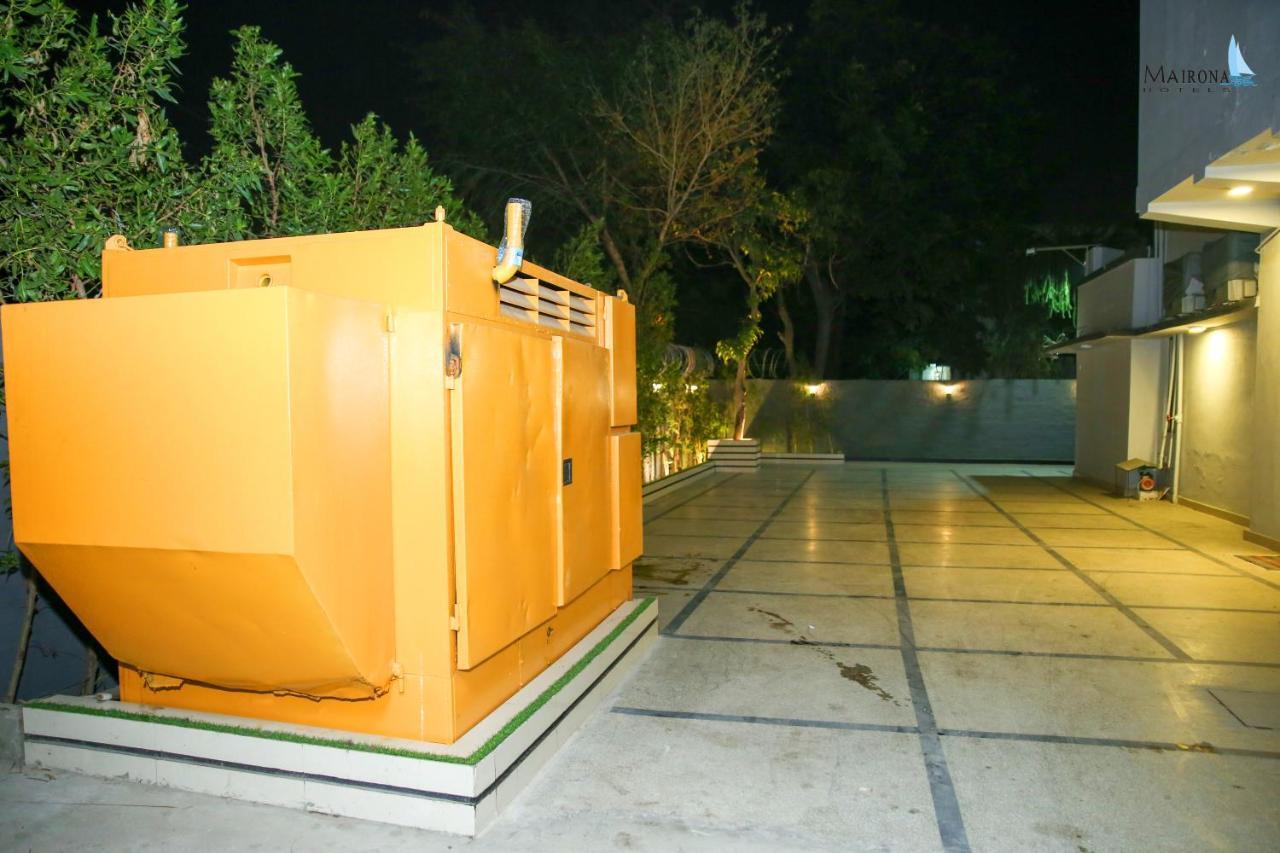 Hotel Mairona Gulberg Lahore Exterior photo